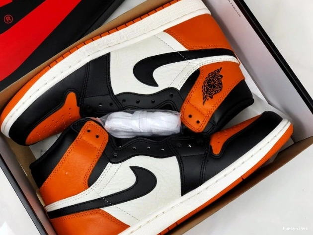 HYPE Backboard555088-005 Air 1 Retro High Shattered OG Jordan 0805